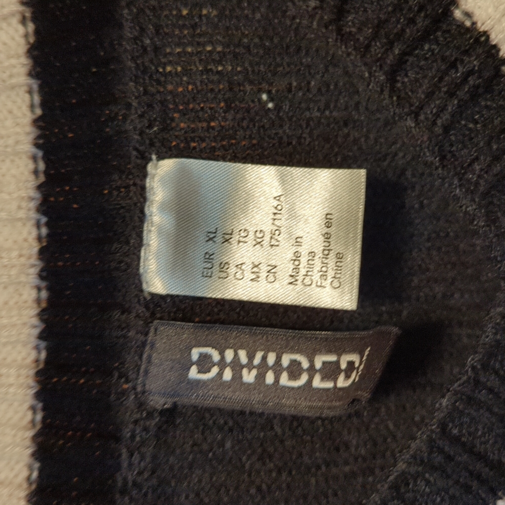 Divided Black Cable Knit V-Neck Sweater Vest - Picture 2 of 5